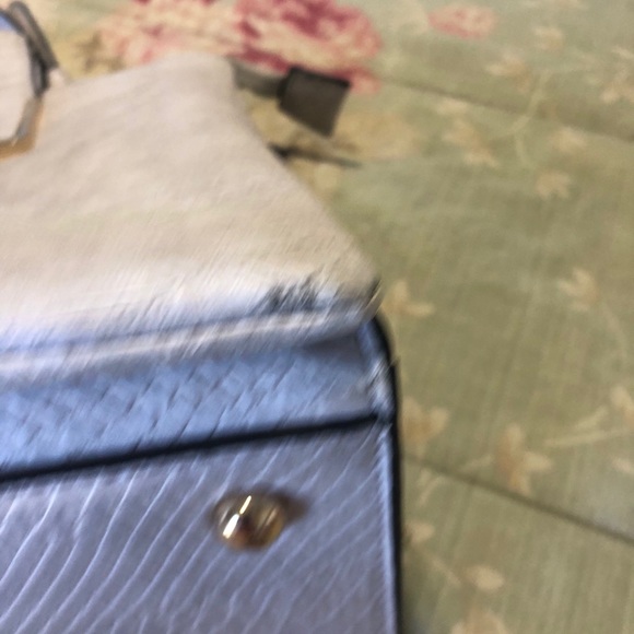 Dune embossed crocodile leather. - Picture 9 of 15